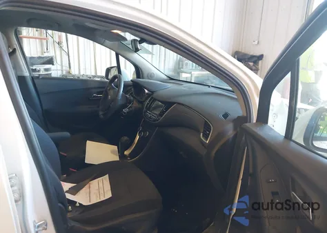 2019 Chevrolet Trax Ls from USA, damaged, VIN 3GNCJKSB2KL348917